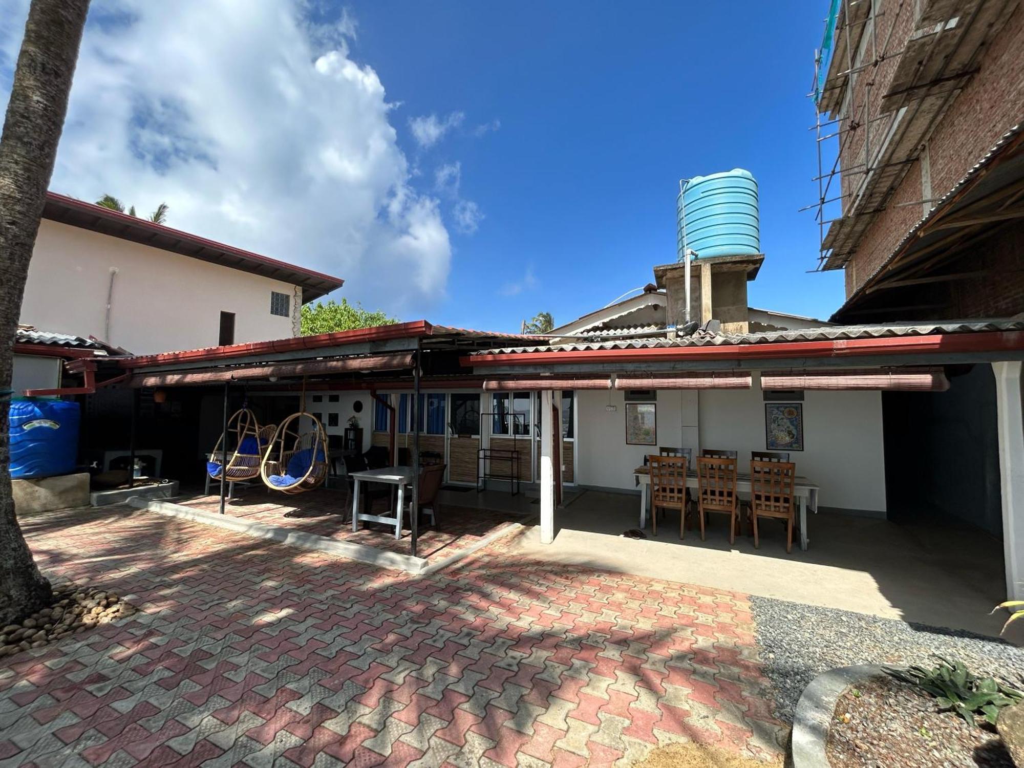 Kenno'S Korner Hotel Weligama Exterior photo
