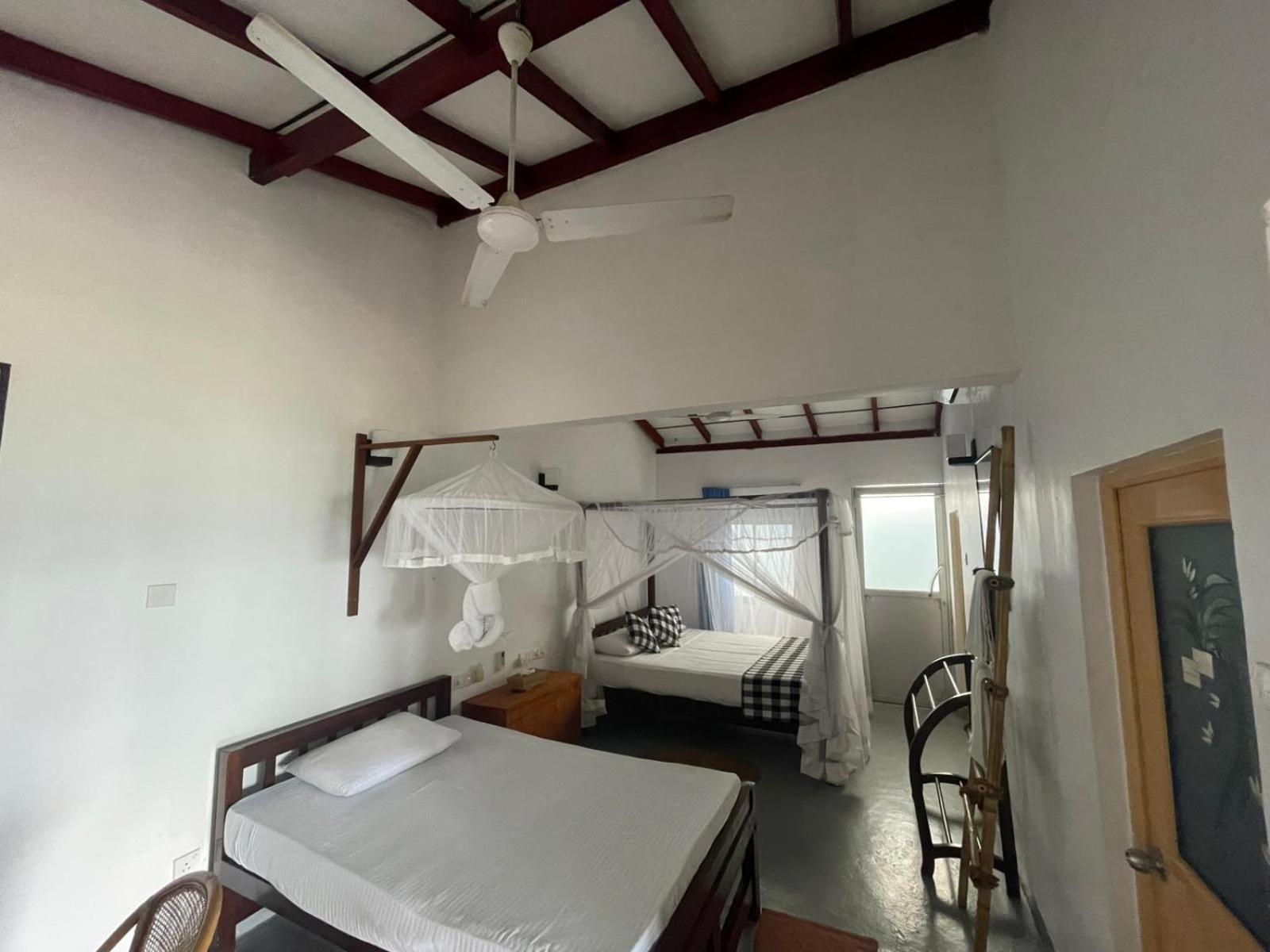 Kenno'S Korner Hotel Weligama Exterior photo